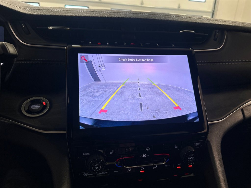 New 2025 Jeep Grand Cherokee Limited image 23