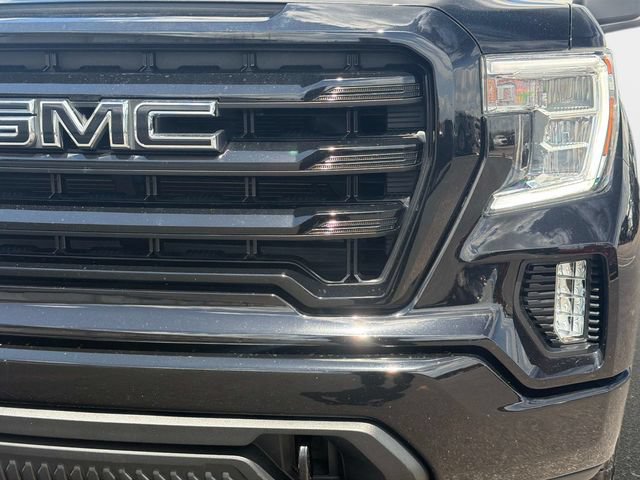 Used 2022 GMC Sierra 1500 Elevation w/ LPO, Elevation Black Package AWD/4WD image 9