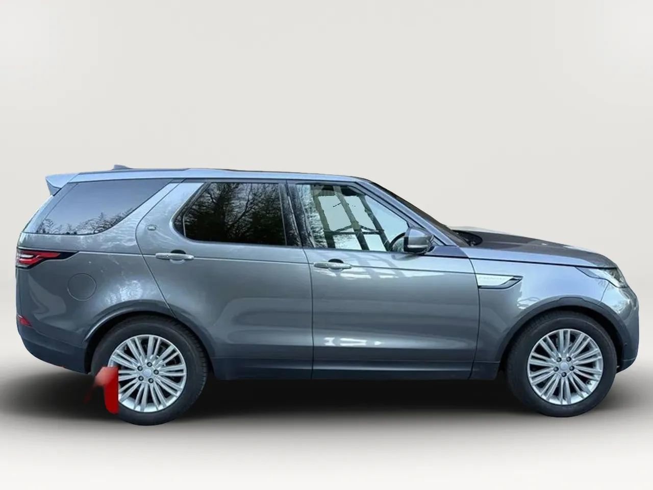 Used 2017 Land Rover Discovery HSE Luxury image 4