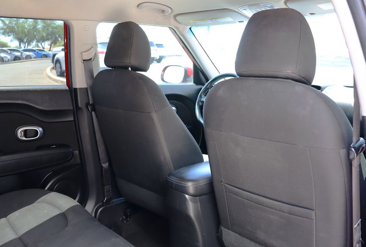 Used 2018 Kia Soul + FWD image 28