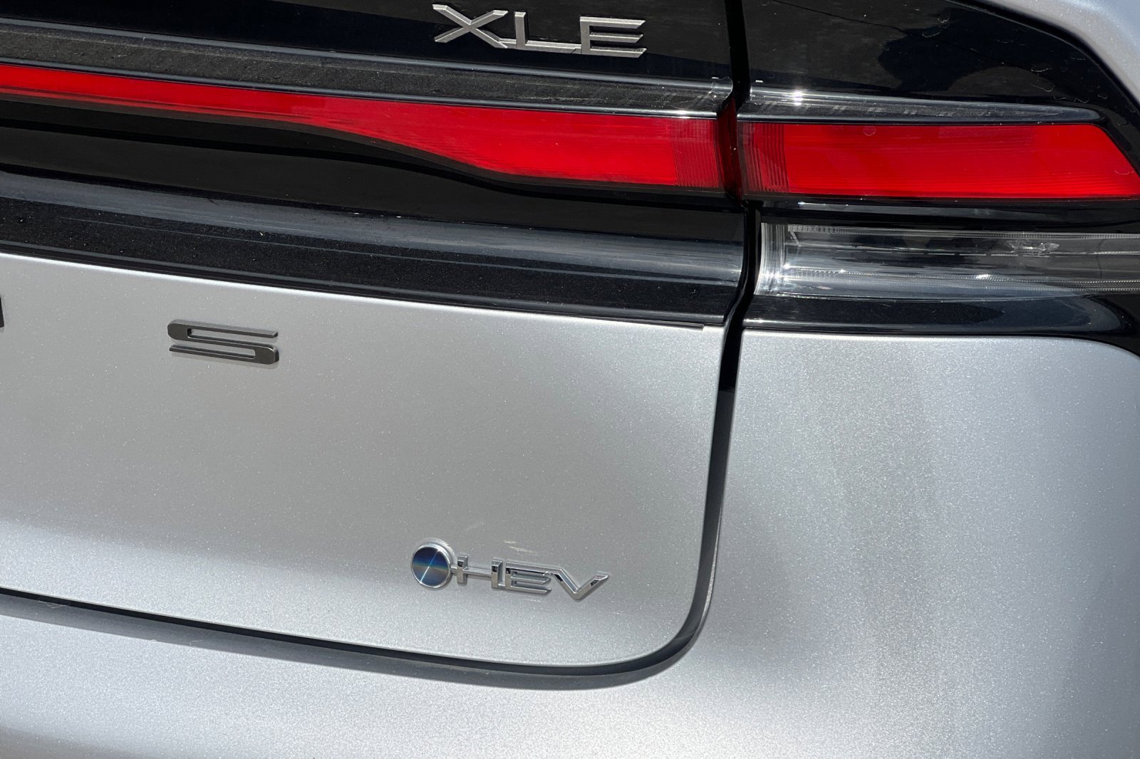 Certified 2024 Toyota Prius Limited image 22