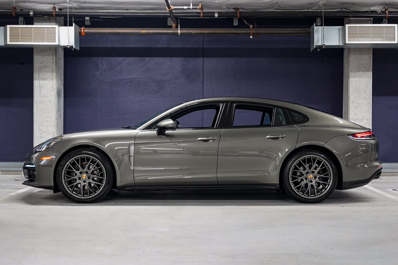 Used 2023 Porsche Panamera Platinum Edition RWD image 7