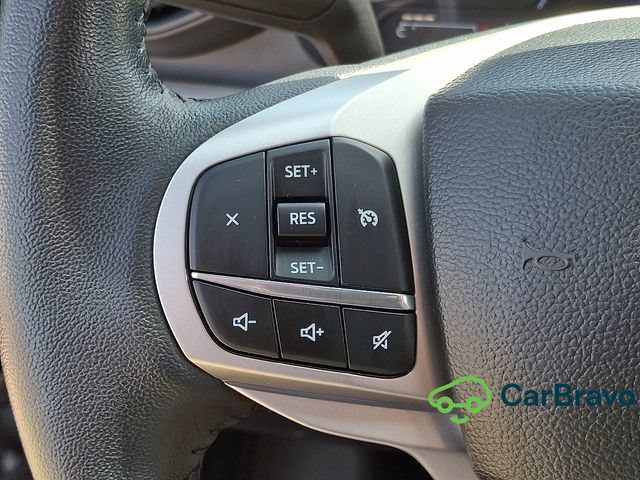Used 2023 Ford Explorer XLT AWD/4WD image 23