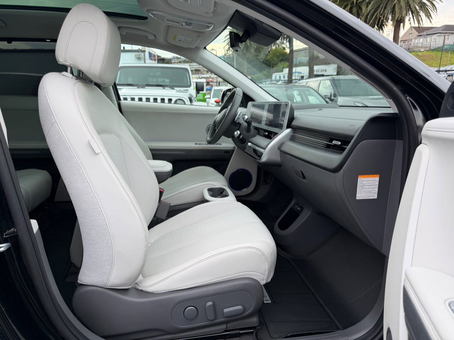 Used 2023 Hyundai Ioniq 5 Limited w/ Cargo Package image 39