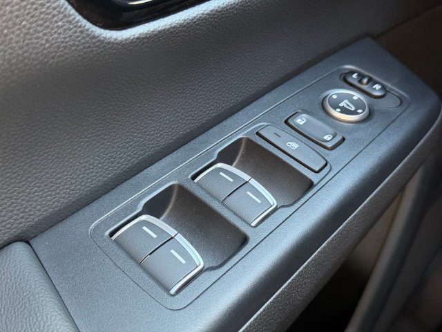 Used 2023 Honda CR-V EX-L image 28