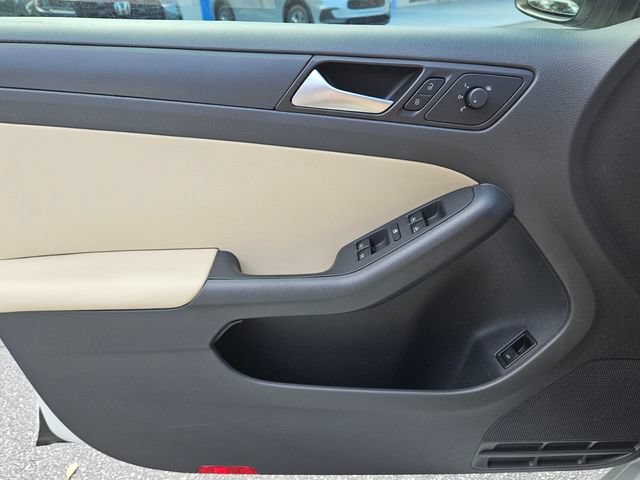 Used 2014 Volkswagen Jetta SE FWD image 26