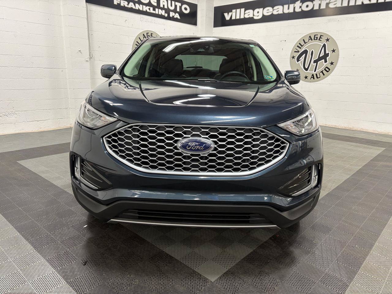 Used 2024 Ford Edge SEL w/ Convenience Package AWD/4WD image 5