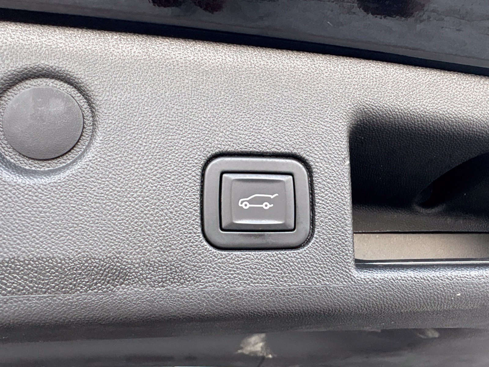 Used 2023 Chevrolet Equinox LT FWD image 17