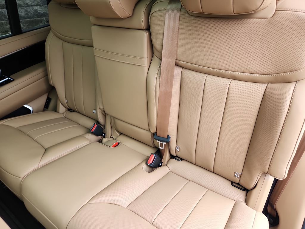New 2025 Land Rover Range Rover Long Wheelbase SE image 25