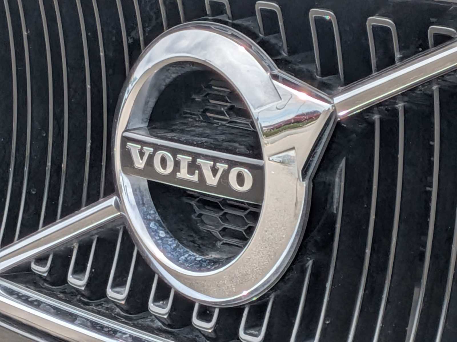 Used 2017 Volvo S90 T5 Momentum w/ Convenience Package FWD image 12