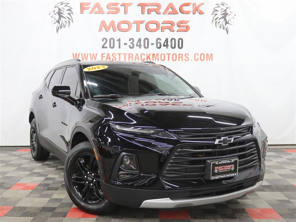 Used 2022 Chevrolet Blazer LT w/ Midnight/Sport Edition image 3