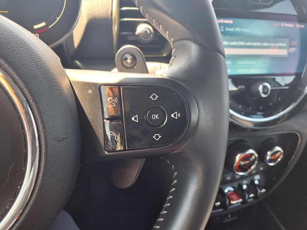 Used 2023 MINI Cooper Clubman S w/ MINI Untold Edition image 17