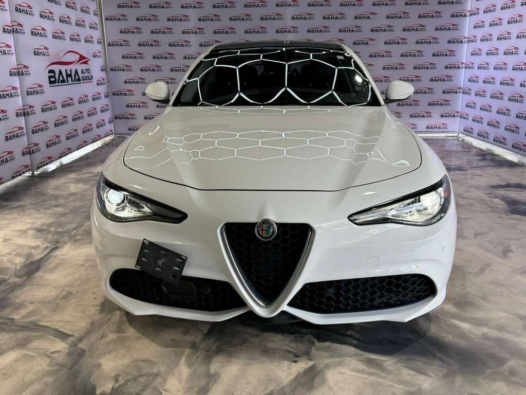 Used 2017 Alfa Romeo Giulia RWD image 67