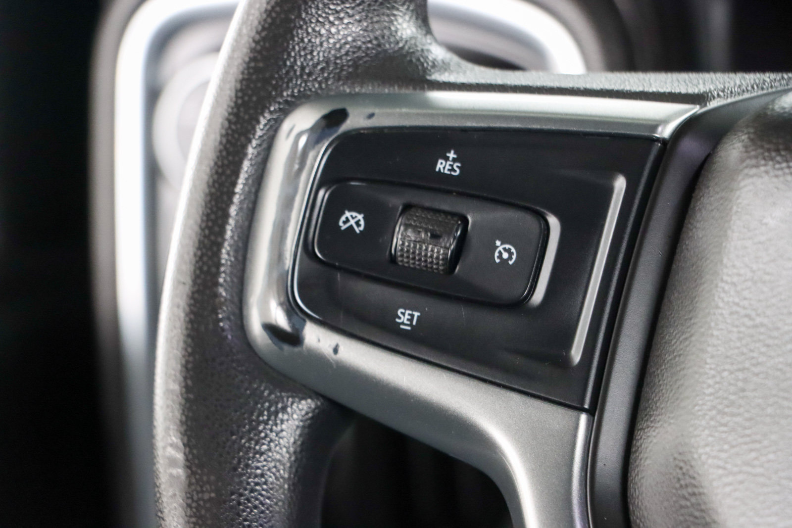 Used 2022 Chevrolet Silverado 2500 LT AWD/4WD image 13