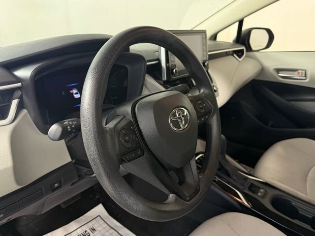 Used 2021 Toyota Corolla LE image 14