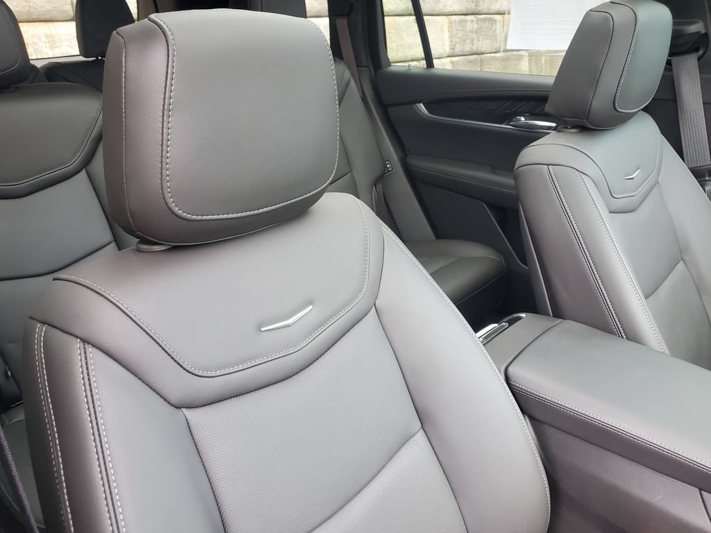 Certified 2023 Cadillac XT6 Premium Luxury w/ Technology Package AWD/4WD image 35