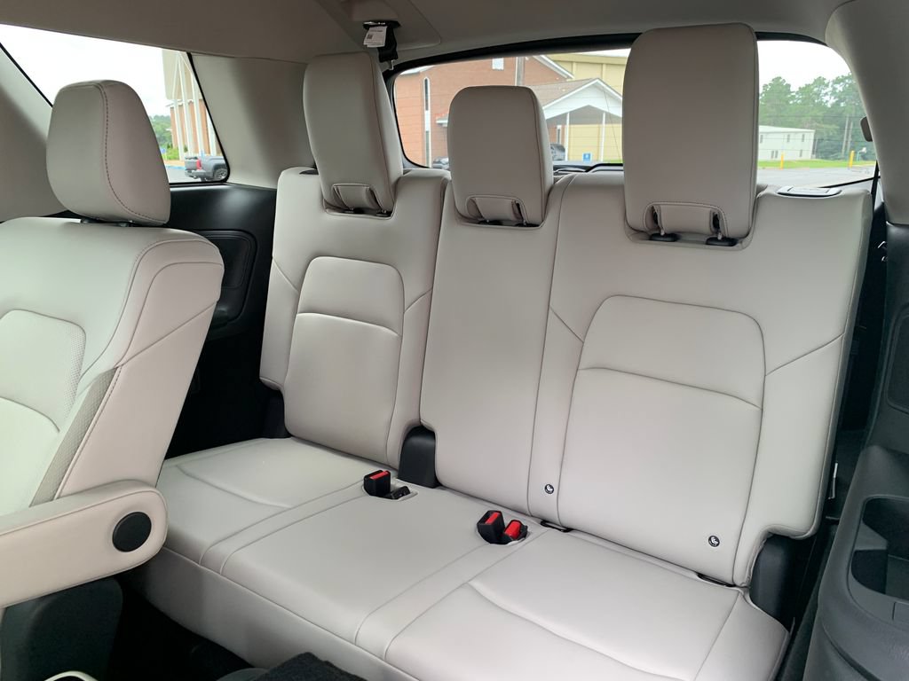 New 2026 Nissan Pathfinder SL w/ SL Premium Package FWD image 27