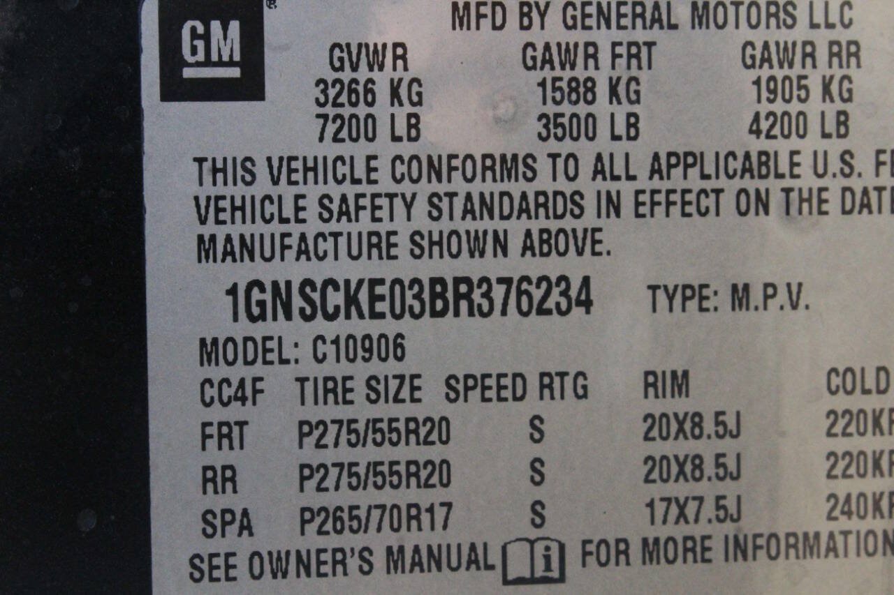 Used 2011 Chevrolet Suburban LTZ RWD image 9