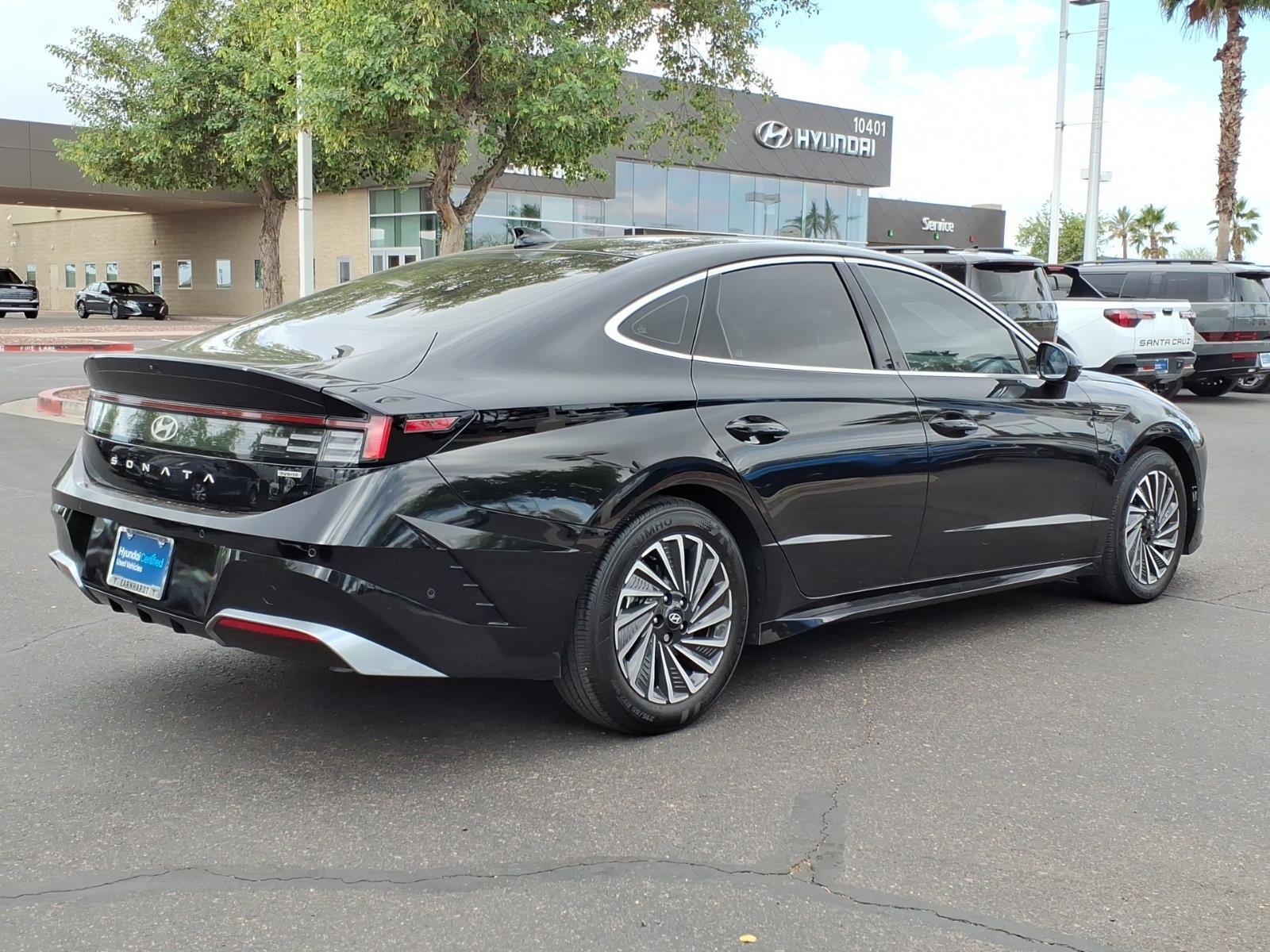 Certified 2025 Hyundai Sonata Limited FWD image 5