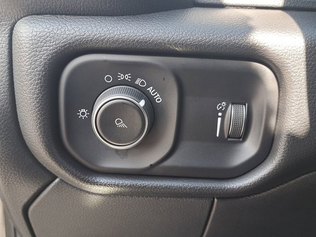 Certified 2024 RAM 2500 Tradesman w/ Chrome Appearance Group image 27