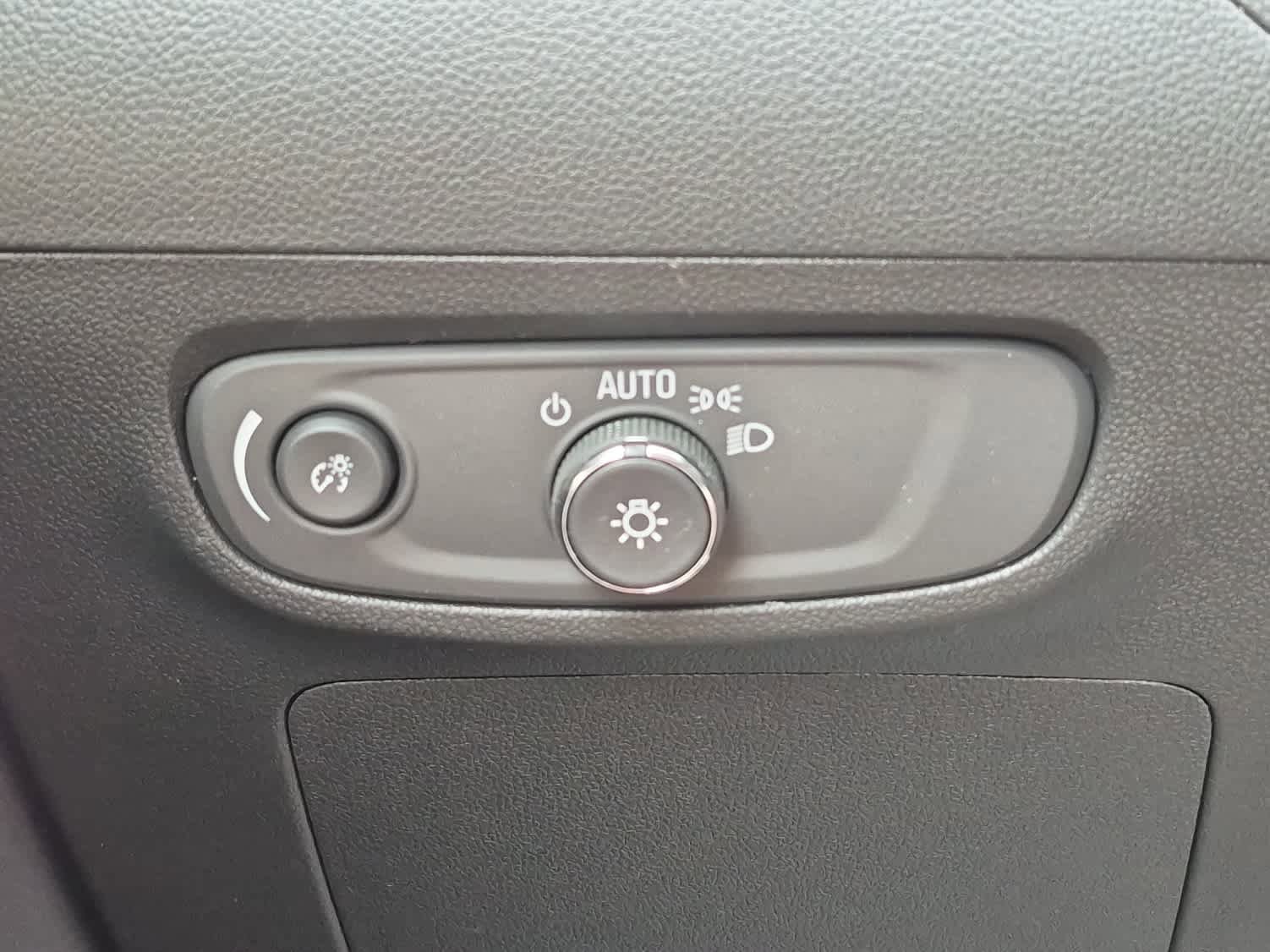 New 2026 Buick Encore GX Avenir w/ Avenir Convenience Package AWD/4WD image 18