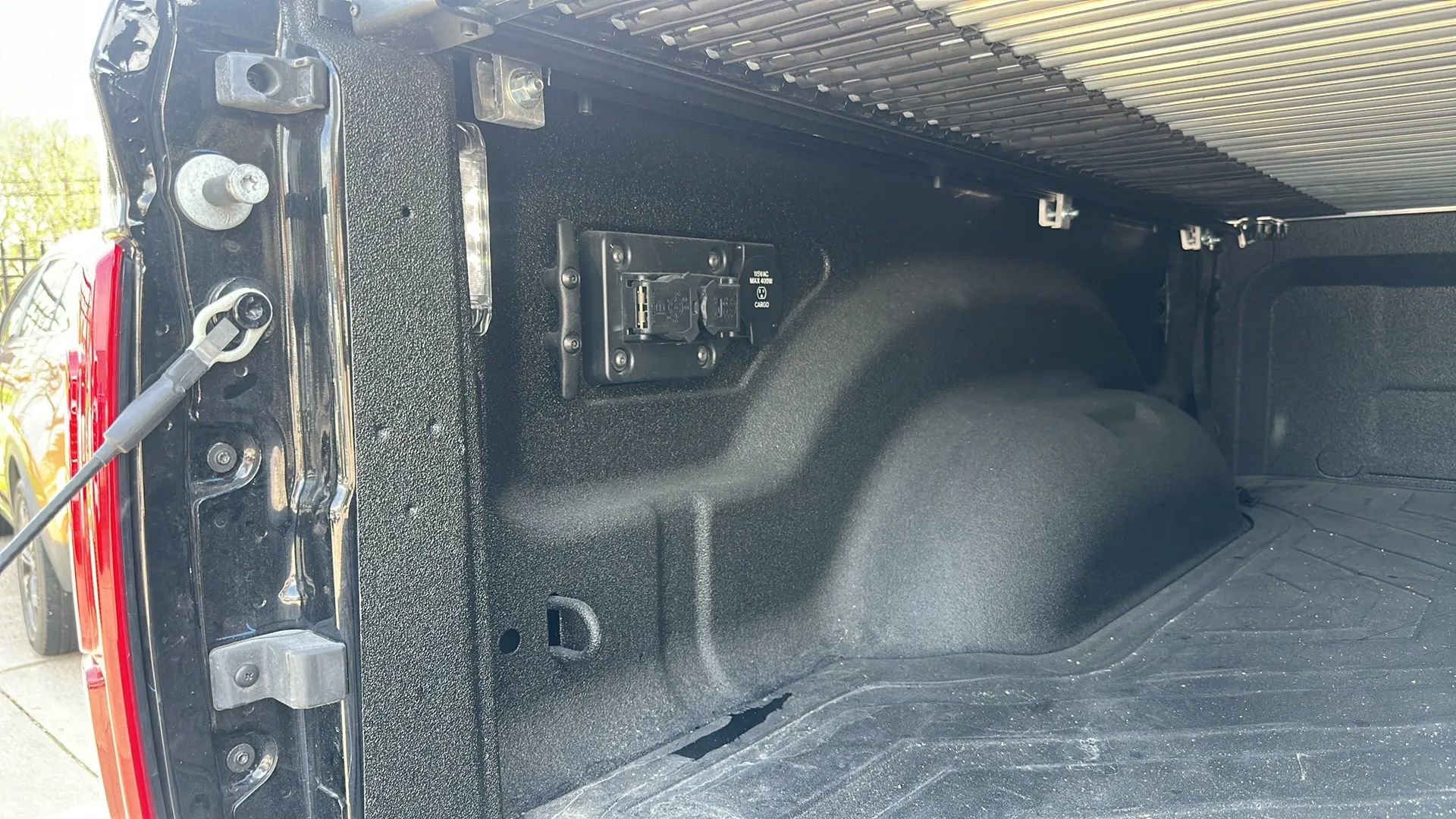 Used 2025 RAM 2500 Laramie AWD/4WD image 26