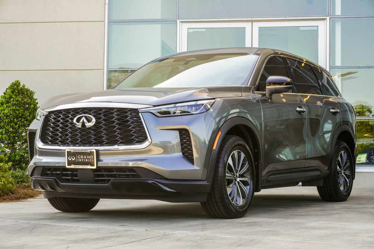 Certified 2024 INFINITI QX60 Pure image 8