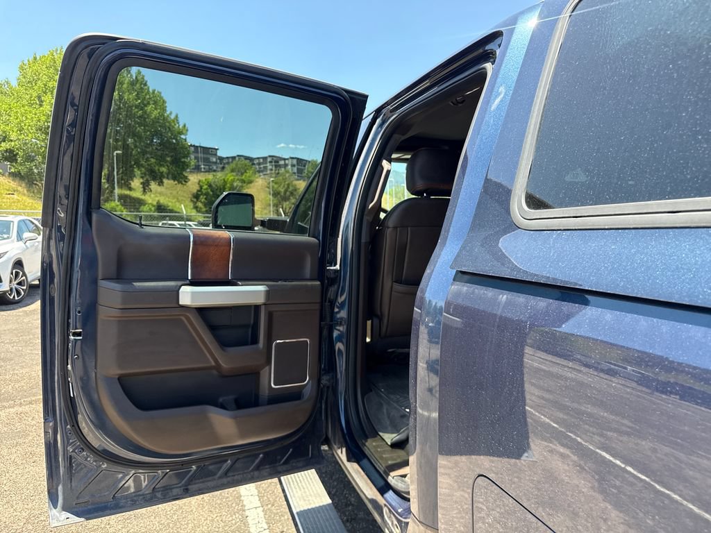 Used 2017 Ford F250 King Ranch w/ King Ranch Ultimate Package AWD/4WD image 19