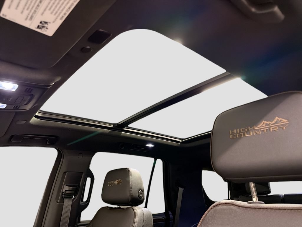 Used 2023 Chevrolet Tahoe High Country AWD/4WD image 26