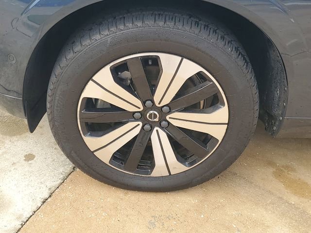 Used 2023 Volvo XC60 T8 Plus image 11