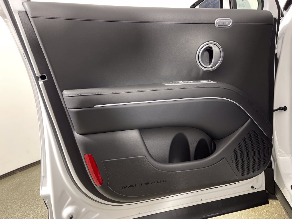 New 2026 Hyundai Palisade SEL Premium w/ Tow & Go Package FWD image 19