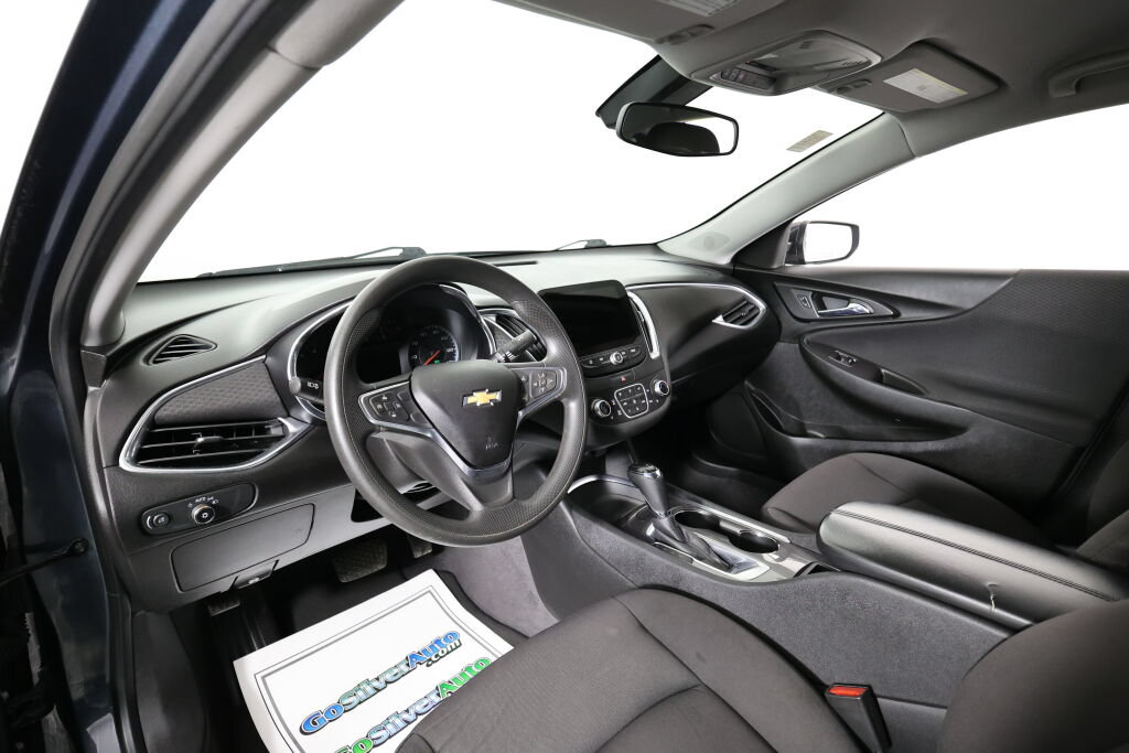 Used 2019 Chevrolet Malibu LT FWD image 10