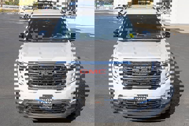 Used 2025 GMC Acadia Elevation image 28