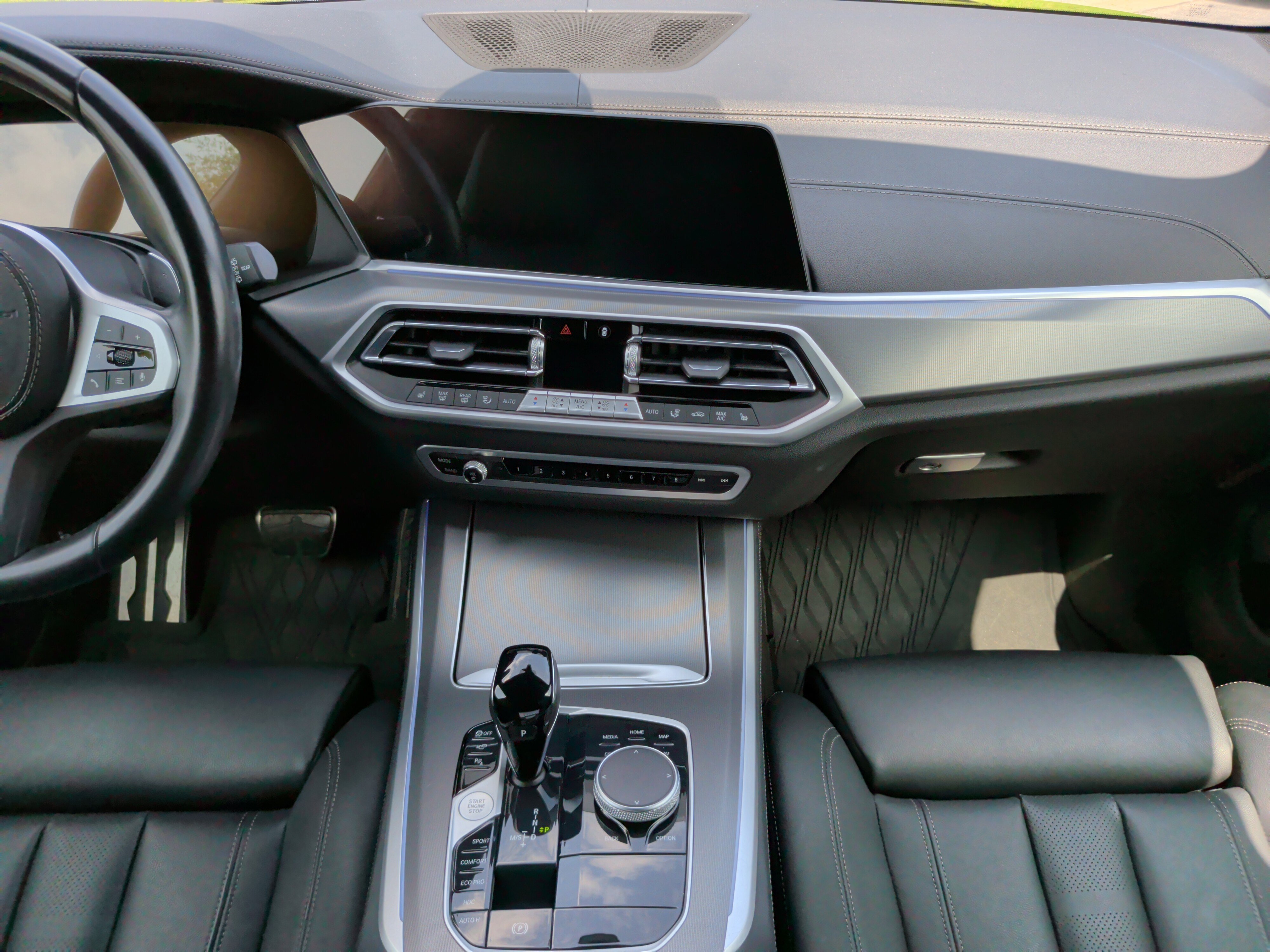 Used 2022 BMW X5 xDrive40i w/ M Sport Package AWD/4WD image 33