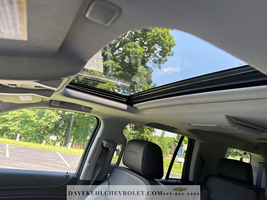Used 2019 GMC Yukon Denali w/ Denali Ultimate Package image 24