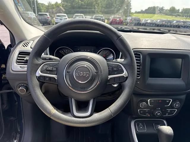 Used 2019 Jeep Compass Sport FWD image 9