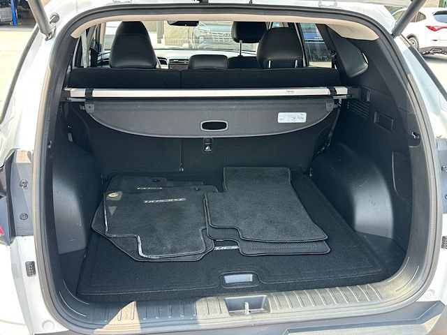 Used 2022 Hyundai Tucson Limited AWD/4WD image 14