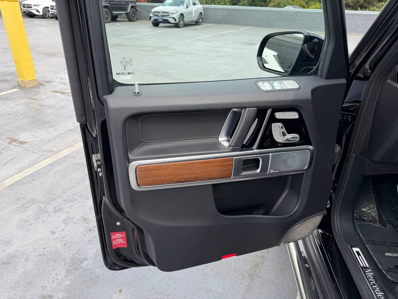 Used 2024 Mercedes-Benz G 550 image 11
