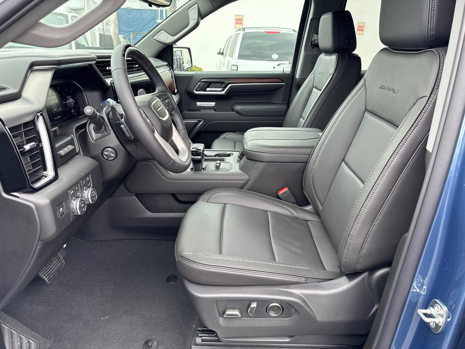 Used 2026 GMC Sierra 1500 Denali AWD/4WD image 29