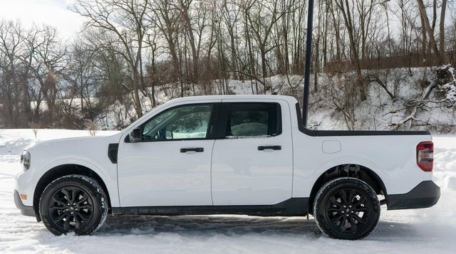 Used 2023 Ford Maverick XLT w/ Equipment Group 300A Standard image 9