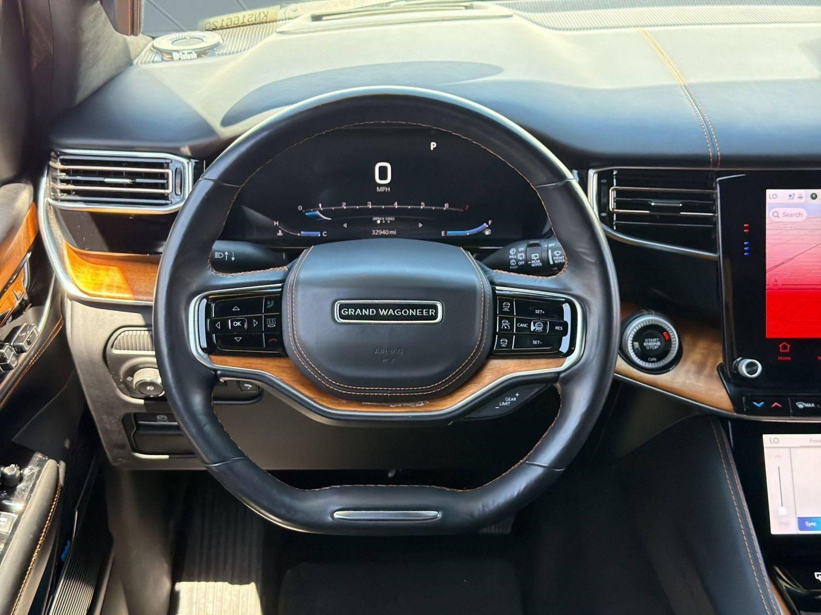 Used 2022 Jeep Grand Wagoneer Series III w/ Flexible Seating Group AWD/4WD image 11