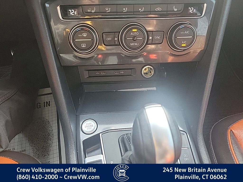 Certified 2021 Volkswagen Tiguan SEL Premium R-Line image 9