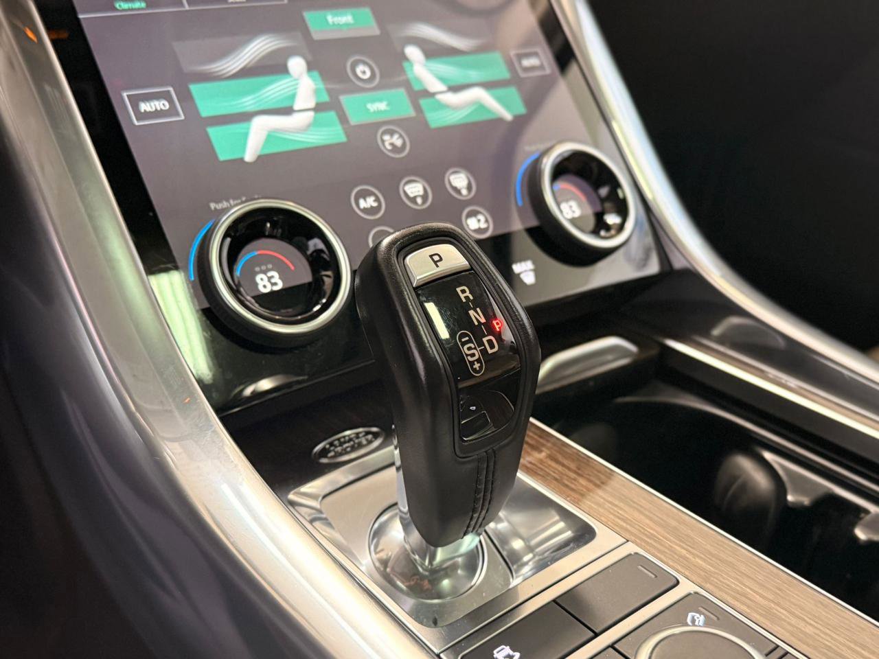 Used 2018 Land Rover Range Rover Sport HSE AWD/4WD image 39