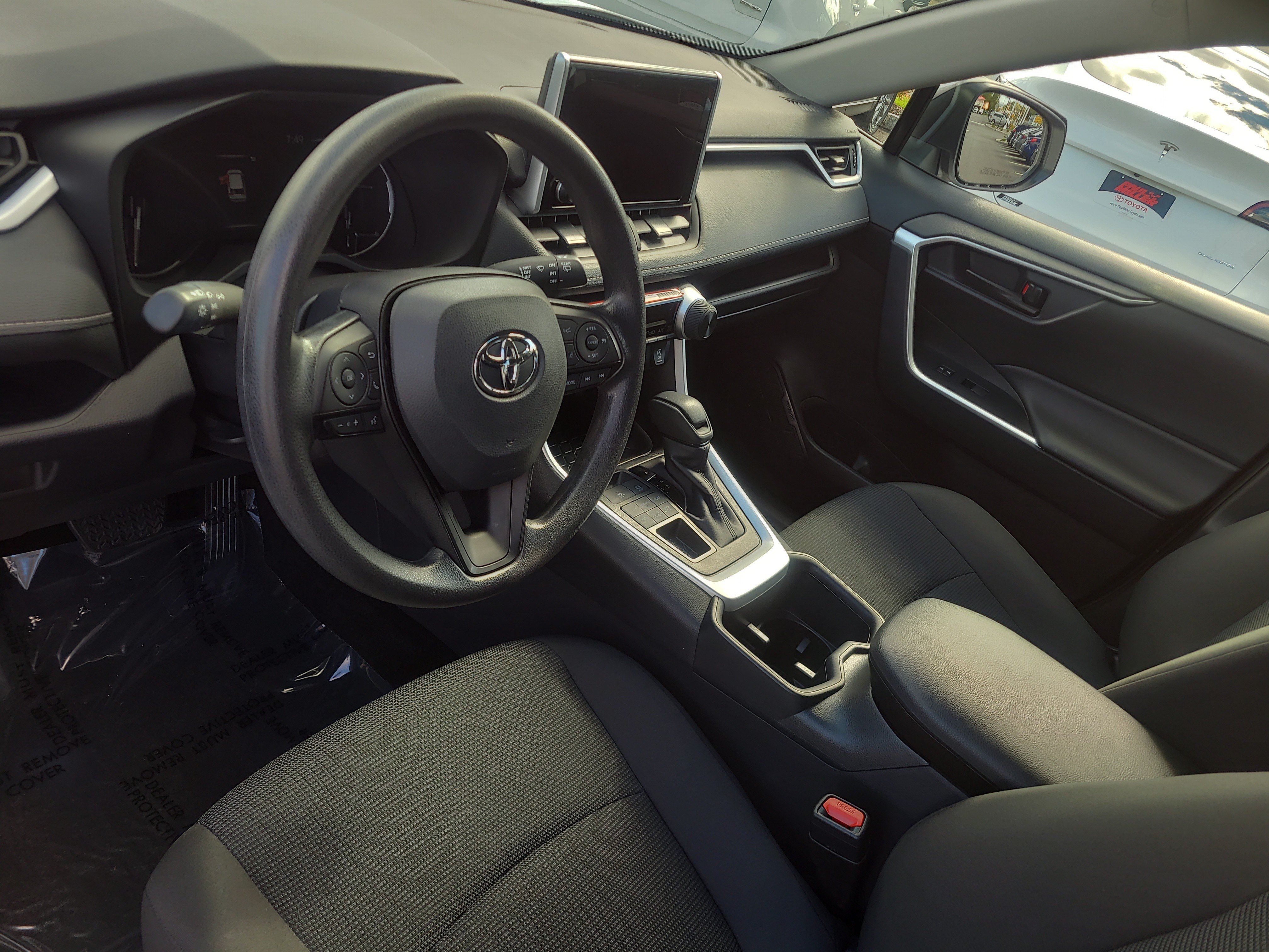 Certified 2025 Toyota RAV4 LE AWD/4WD image 15