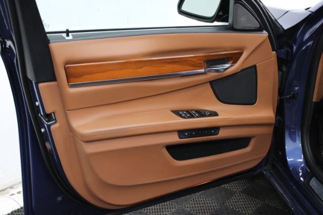 Used 2015 BMW ALPINA B7 xDrive LWB AWD/4WD image 16