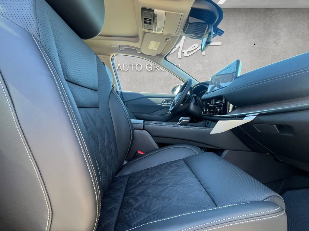 New 2026 Nissan Rogue Platinum w/ Platinum Premium Package image 24