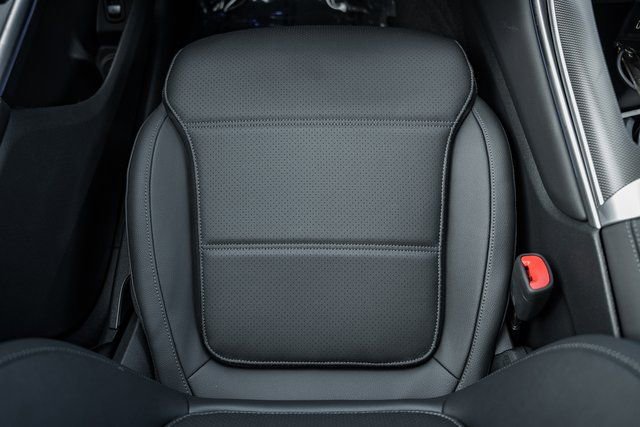 New 2026 Mercedes-Benz GLC 300 4MATIC image 32