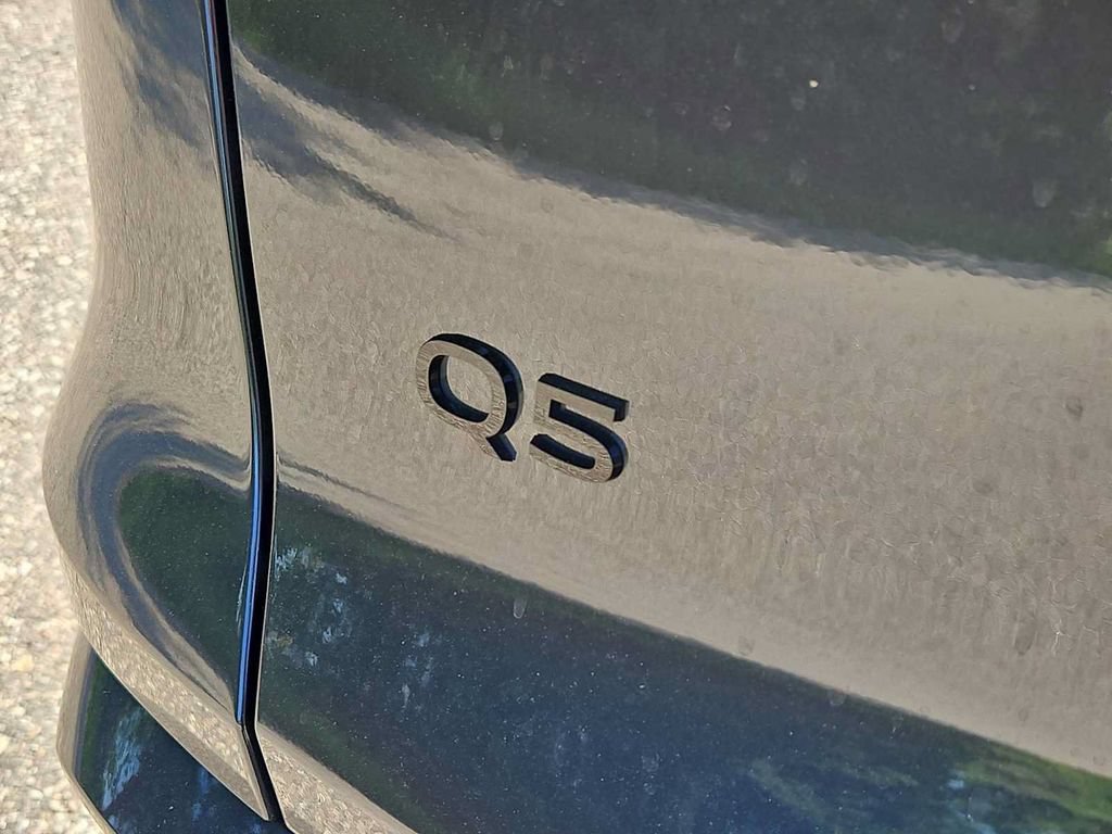 Certified 2025 Audi Q5 Prestige AWD/4WD image 6