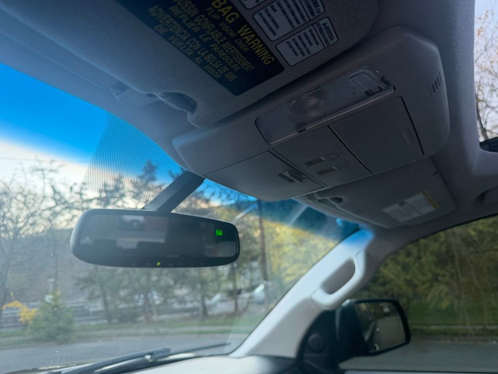 Used 2011 Toyota Sequoia Platinum image 19