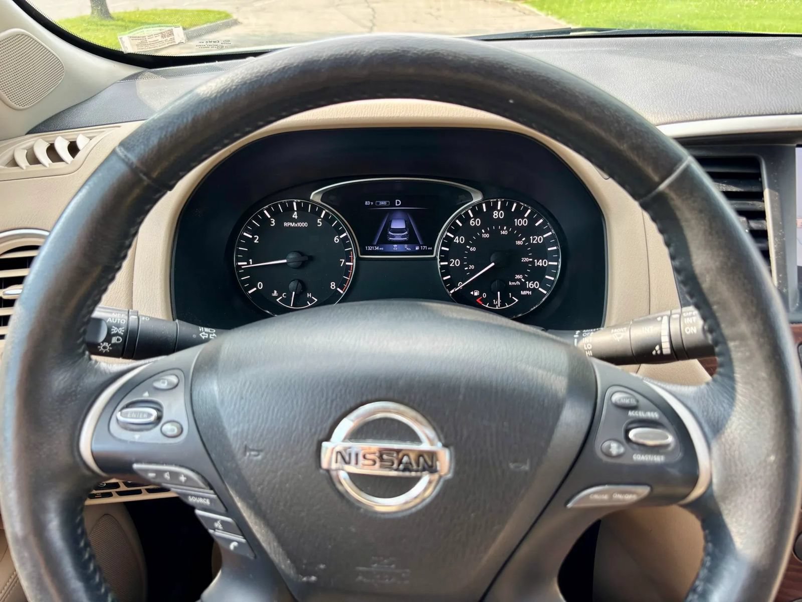 Used 2019 Nissan Pathfinder Platinum AWD/4WD image 19